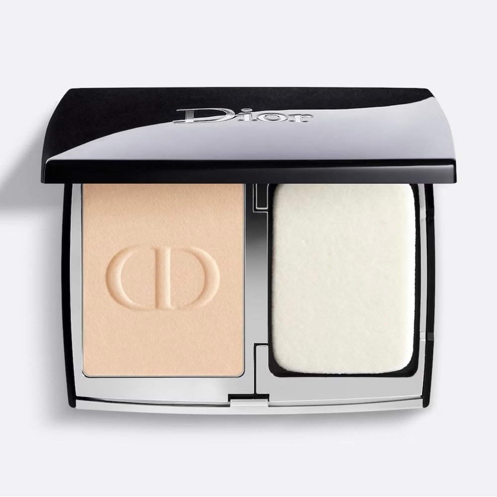 DIOR Forever natural velvet foundation